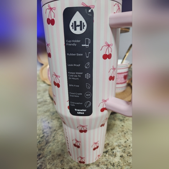 NWT HydroJug "SWEET CHERRY" 40oz Traveler - Picture 2 of 7